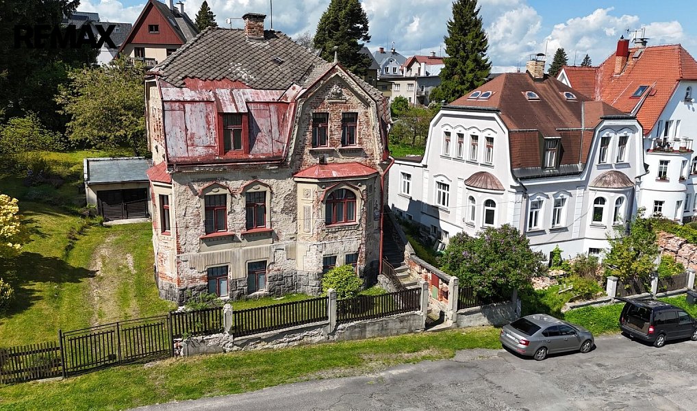 Prodej domu 190 m² s pozemkem 1 331 m², Jablonec nad Nisou – náhled fotky 32