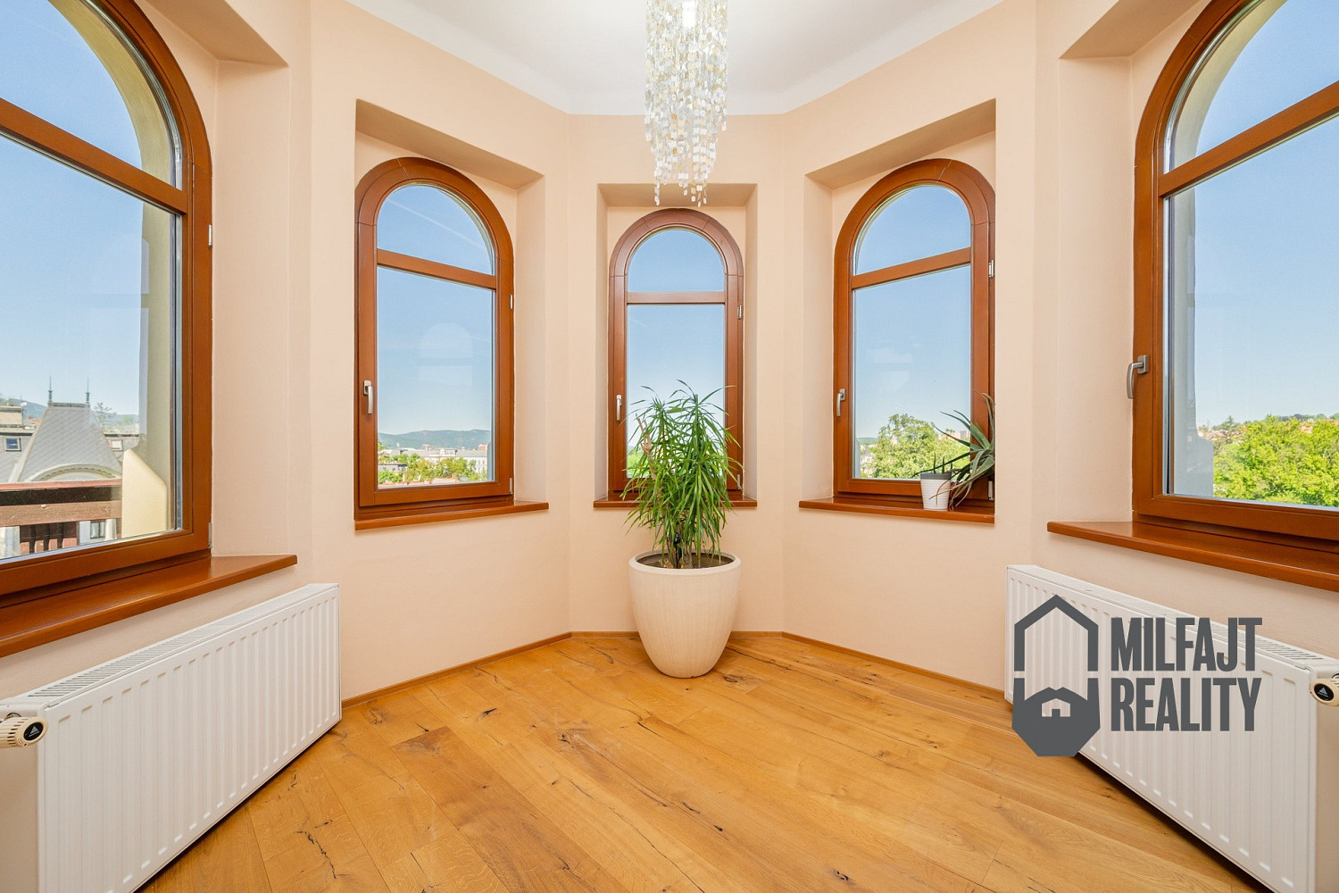 Pronájem bytu 3+1 127 m² - Widok 2