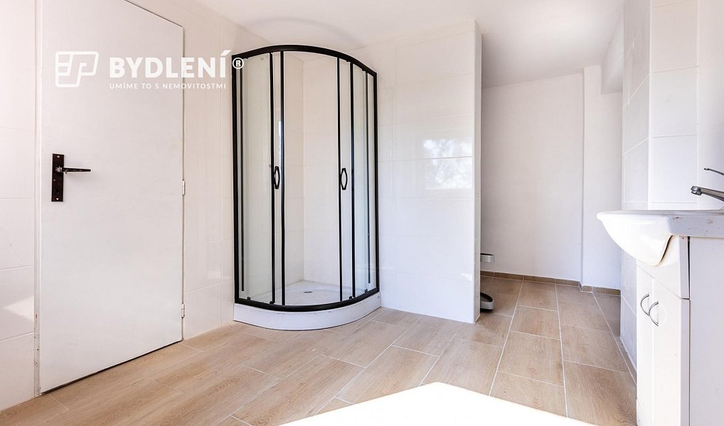 Prodej domu 99 m² s pozemkem 524 m², Kladruby – náhled fotky 9