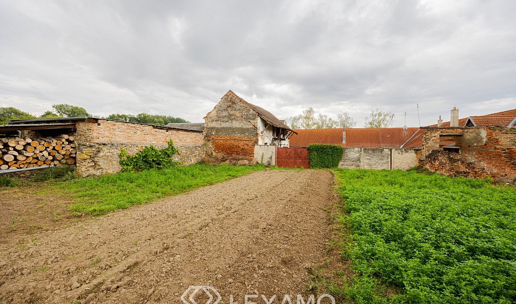 Prodej domu 150 m² s pozemkem 2 037 m², Hostěradice – náhled fotky 3
