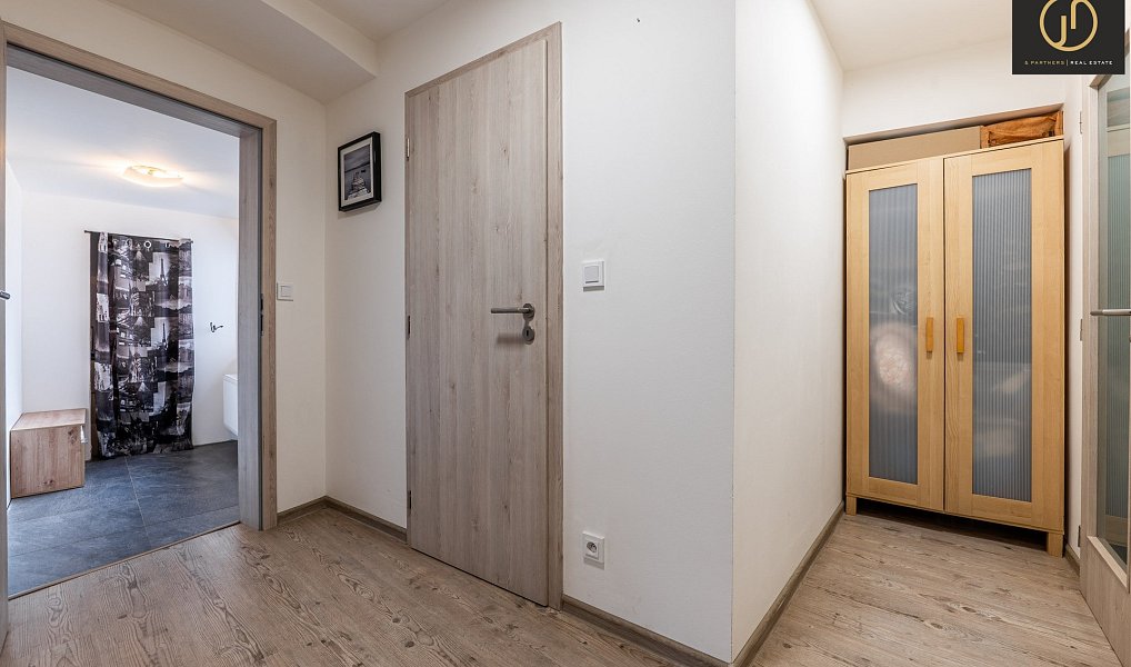 Prodej domu 203 m² s pozemkem 1 153 m², Hředle – náhled fotky 39