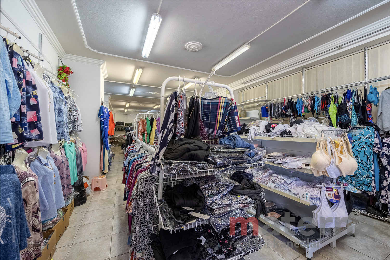 Prodej nájemního domu, činžáku 307 m² – další