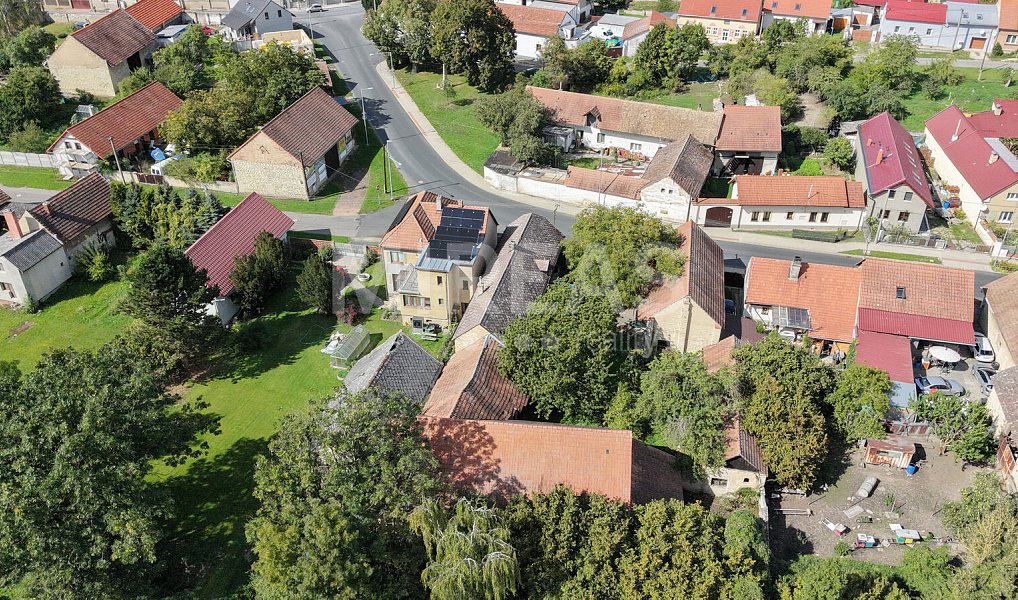 Prodej domu 105 m² s pozemkem 1 102 m², Milovice – náhled fotky 46
