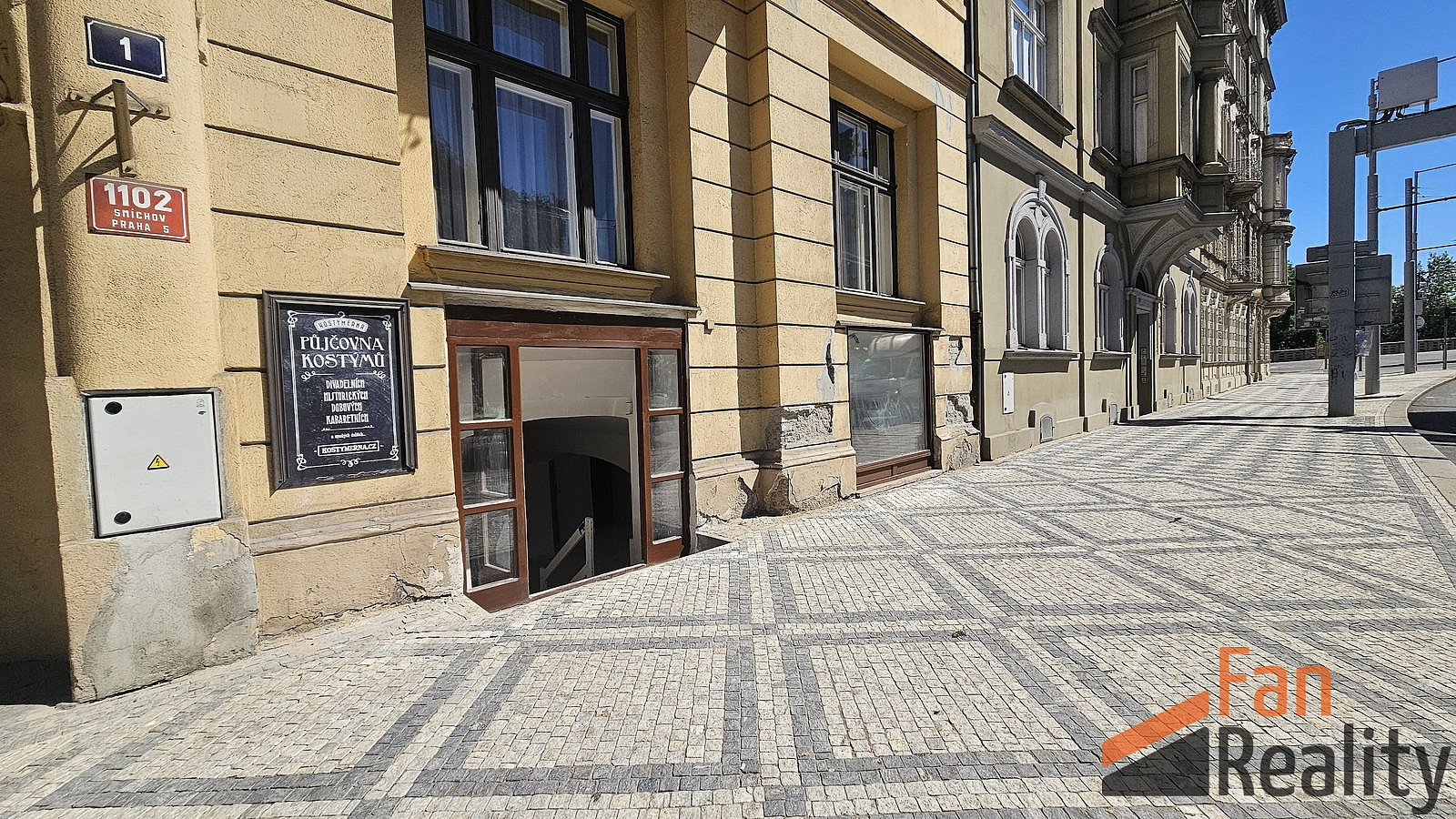 Pronájem obchodních prostor 86 m² – pohled 2