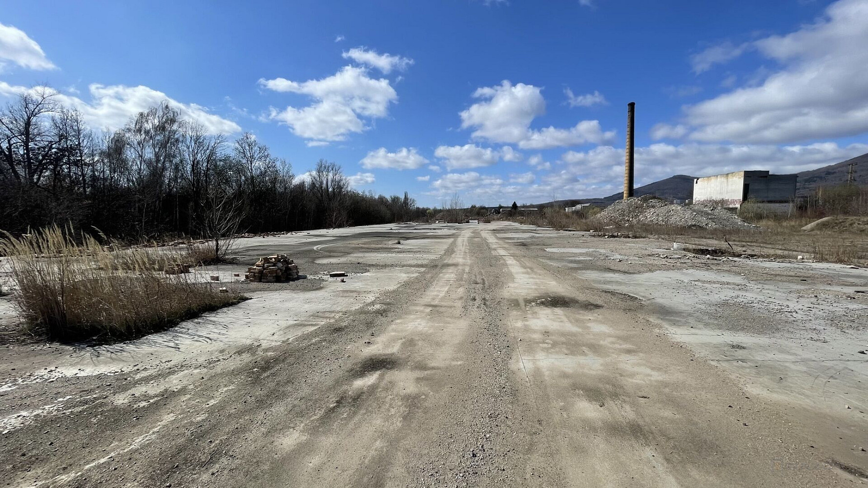 Prodej komerčního pozemku 84 700 m² — photo 2