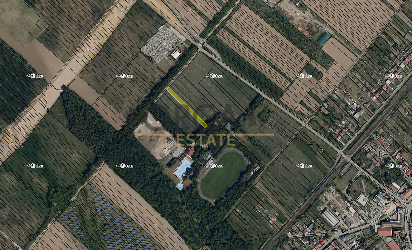 Prodej pole 1 450 m² – fotografie 2
