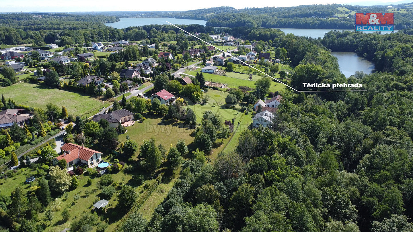 Prodej stavebního pozemku 2 050 m² – fotografie 3