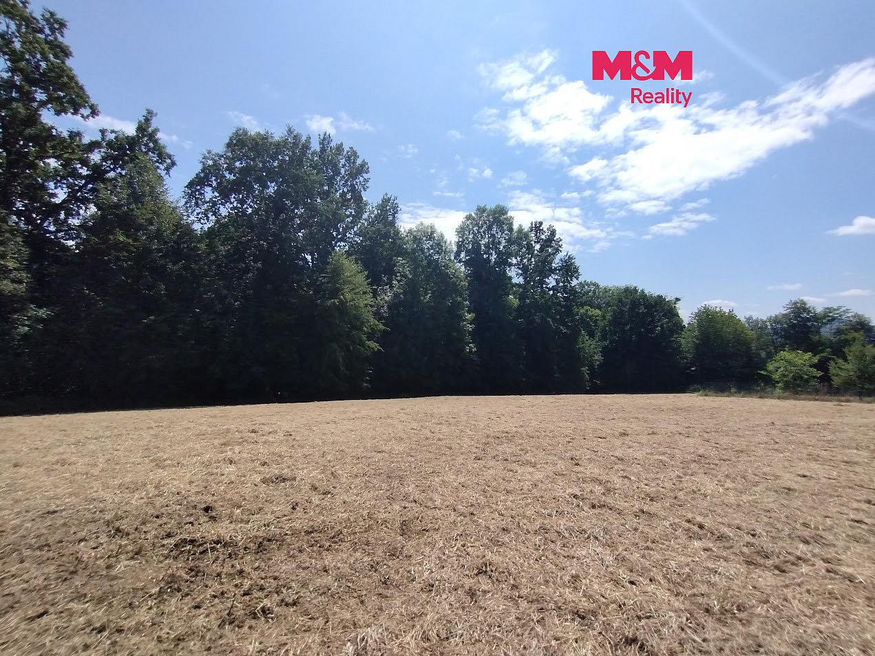 Prodej stavebního pozemku 2 693 m²