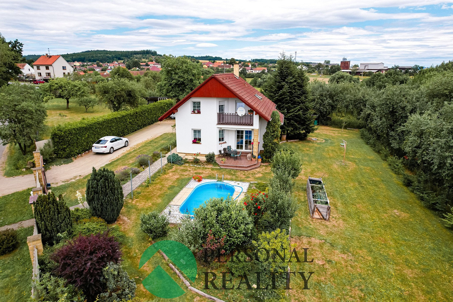 Prodej domu 143 m² s pozemkem 2 360 m²