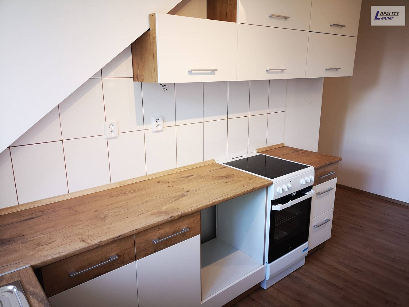 Pronájem bytu 2+kk 47 m² — photo 2