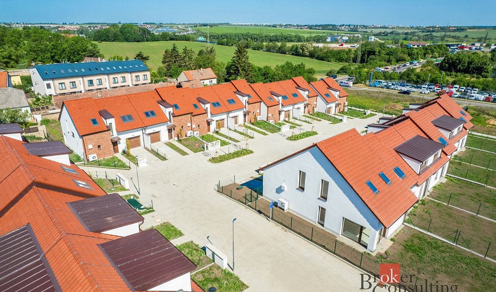 Prodej domu 160 m² s pozemkem 329 m², Ořech – náhled fotky 13
