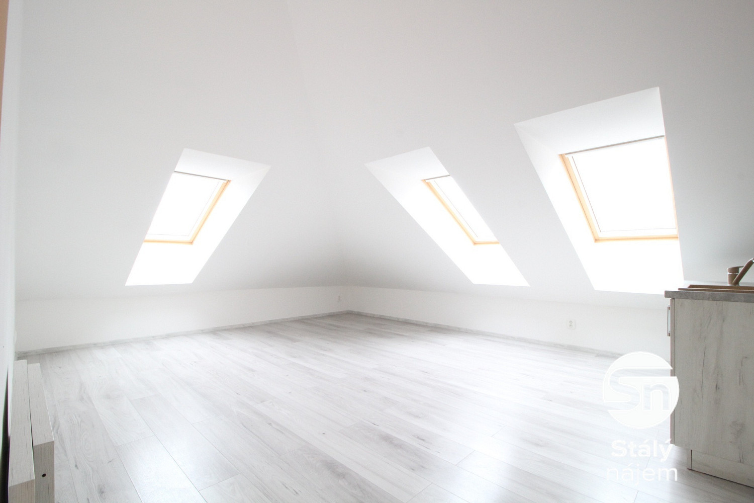 Pronájem bytu 3+1 78 m² – fotografie 2