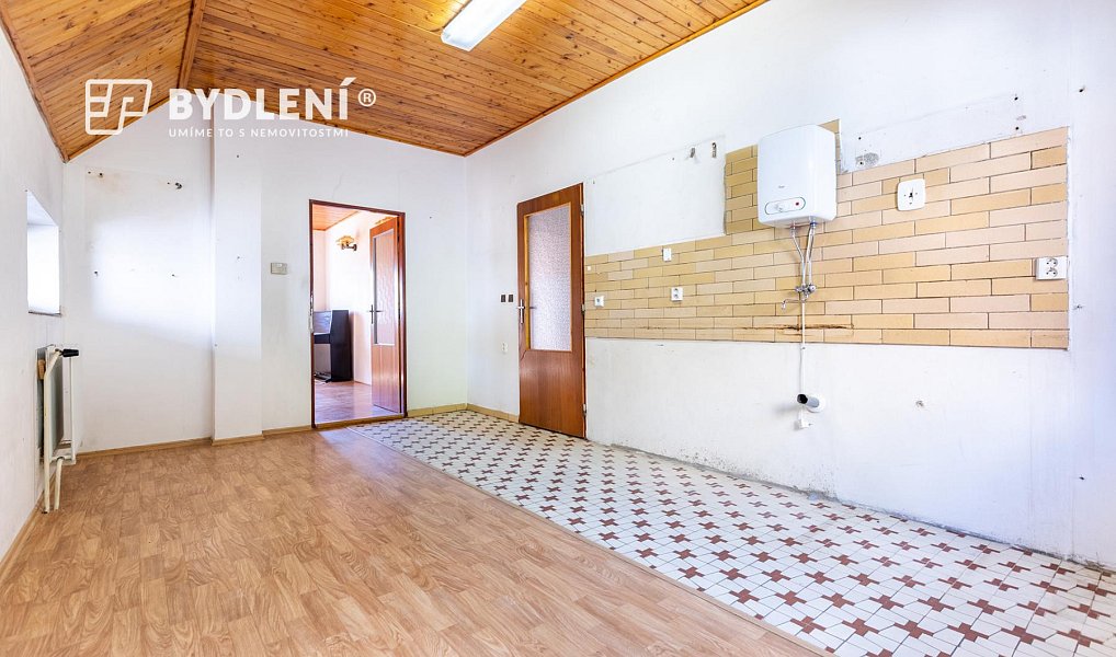 Prodej domu 207 m² s pozemkem 726 m², Kamýk – náhled fotky 29