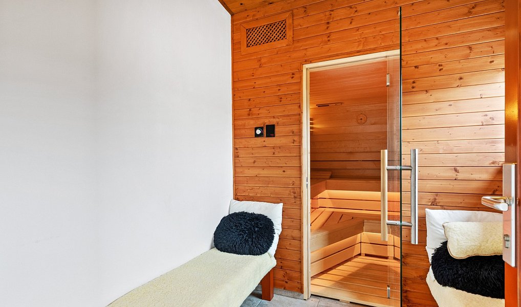 Prodej domu 246 m² s pozemkem 1 270 m², Beroun – náhled fotky 38