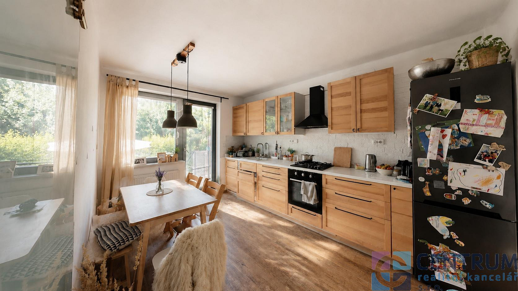 Pronájem domu 207 m² s pozemkem 406 m² – fotografie 3