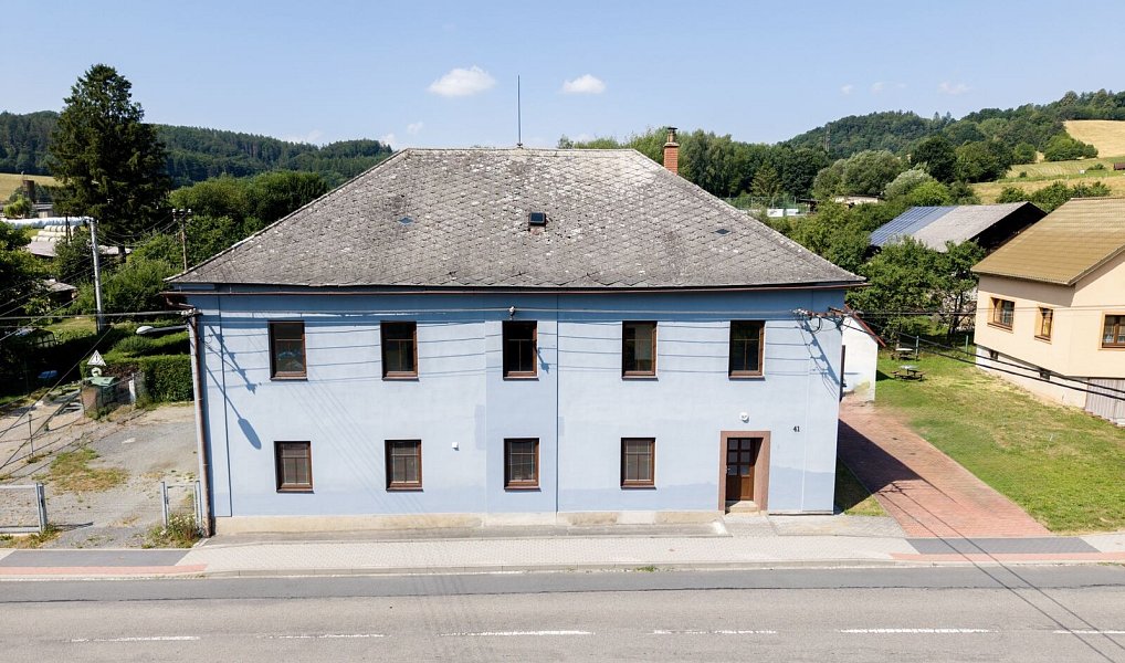 Prodej obchodních prostor 260 m², Bratrušov – náhled fotky 2