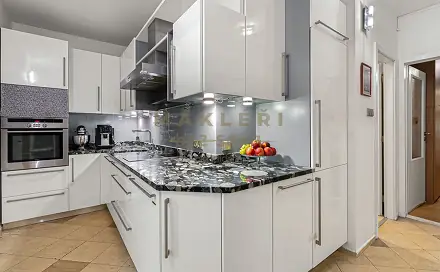 Prodej bytu 4+kk 80 m², Pod lysinami, Praha 4 - Hodkovičky