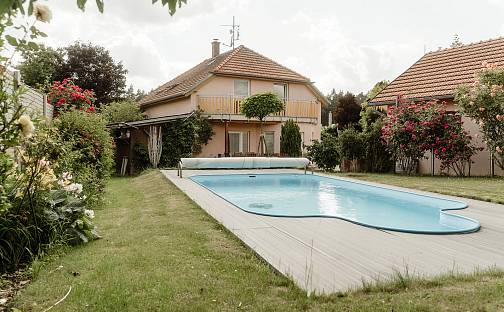 Prodej domu 161 m² s pozemkem 1 000 m², Blansko - Obůrka