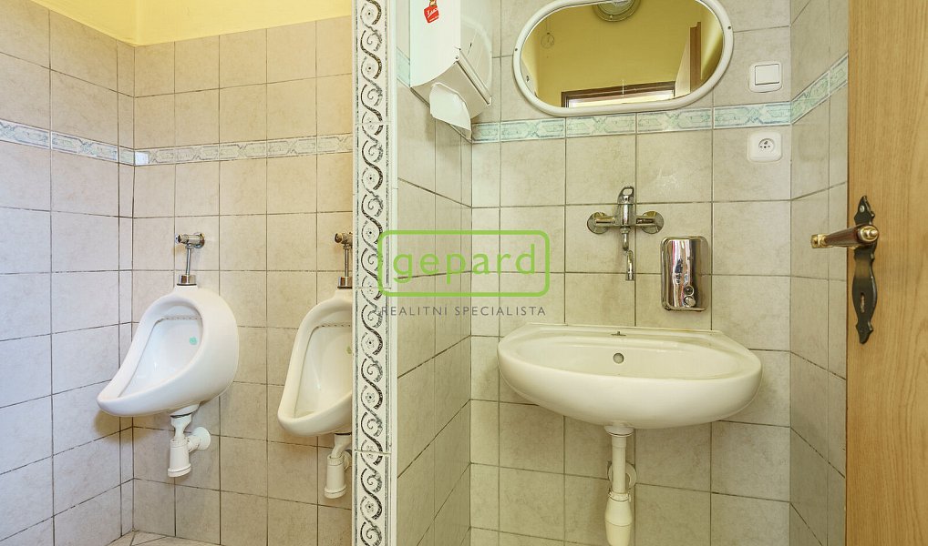 Pronájem obchodních prostor 112 m², Karlovy Vary – náhled fotky 18