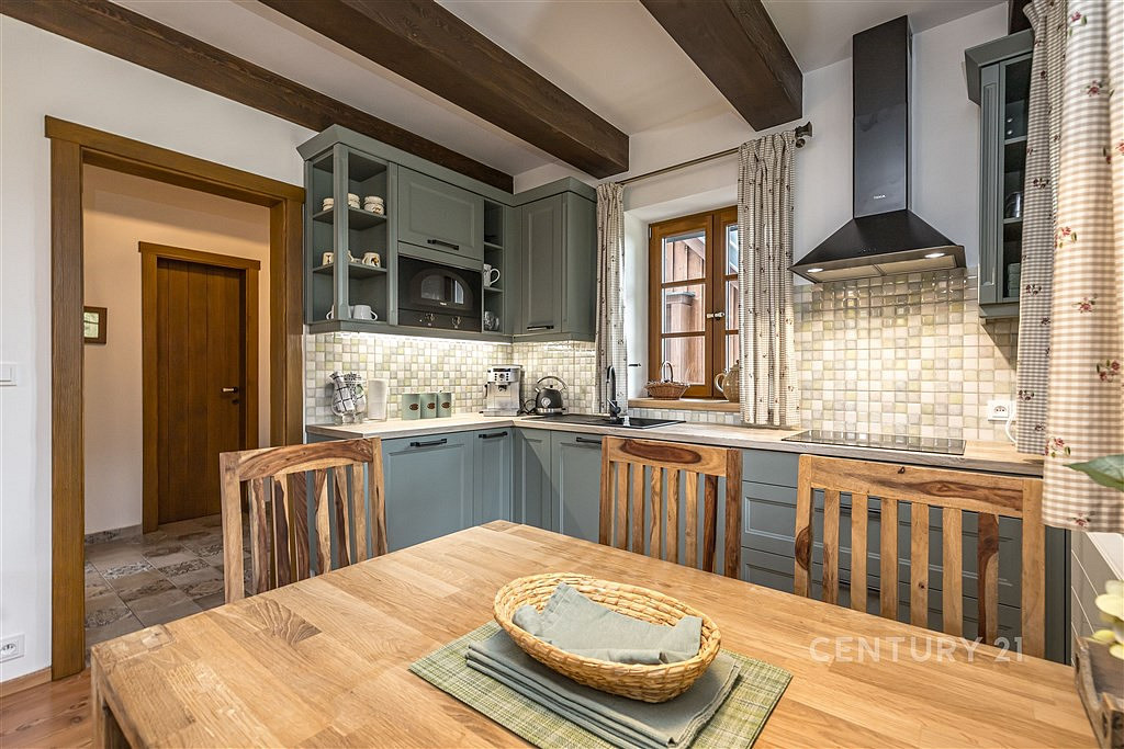 Prodej chaty/chalupy 293 m² s pozemkem 1 605 m²