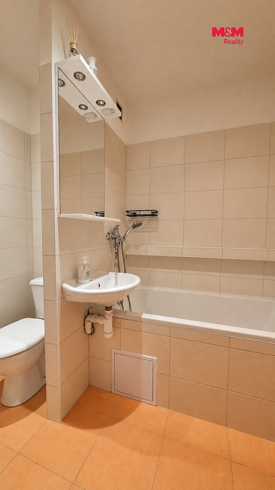 Pronájem bytu 1+kk 35 m² – fotografie 4
