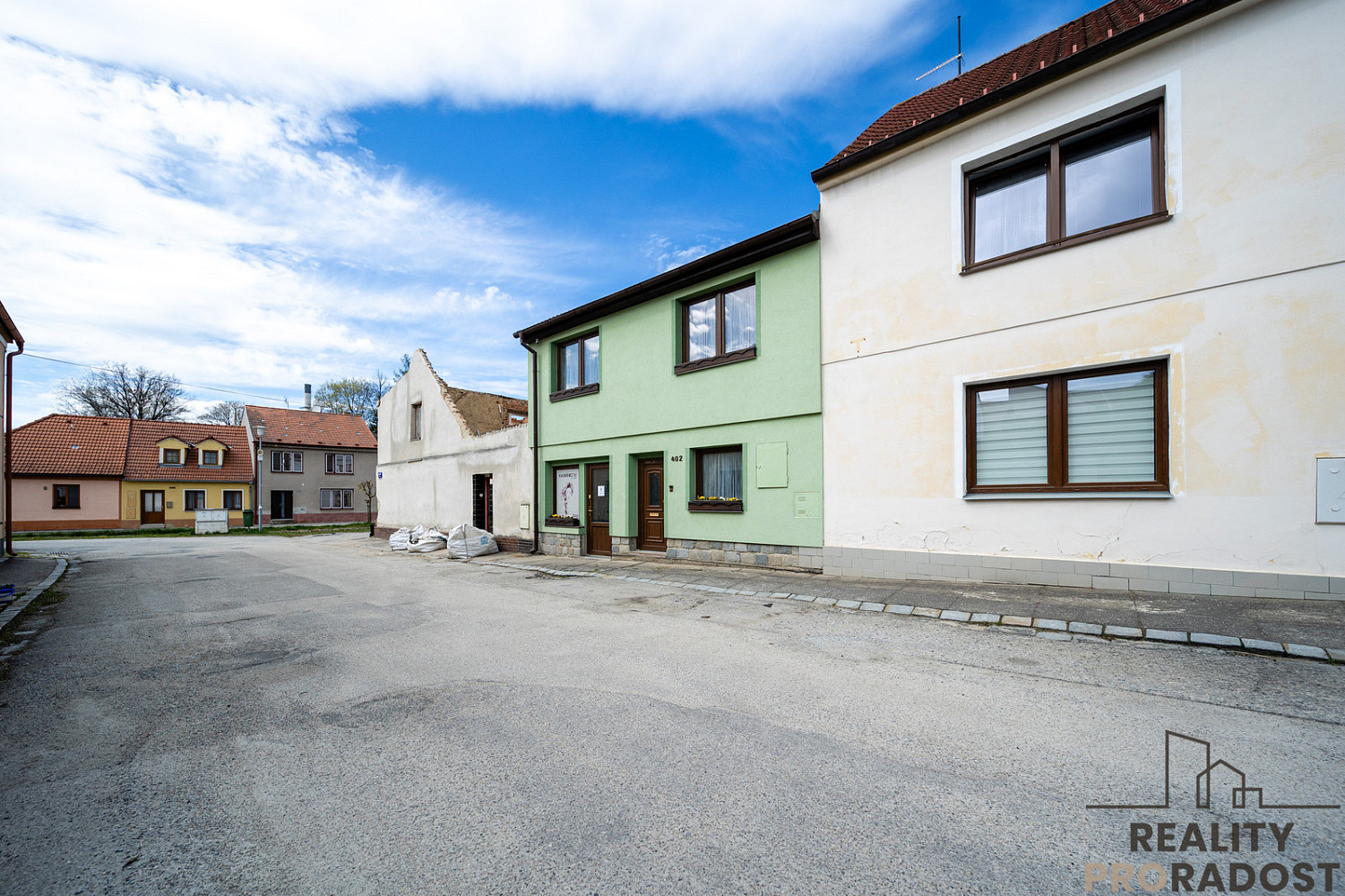 Prodej obchodních prostor 180 m²
