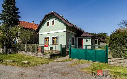 Prodej domu 207 m² s pozemkem 1 124 m², Na Návsi, Babice, okres Praha-východ