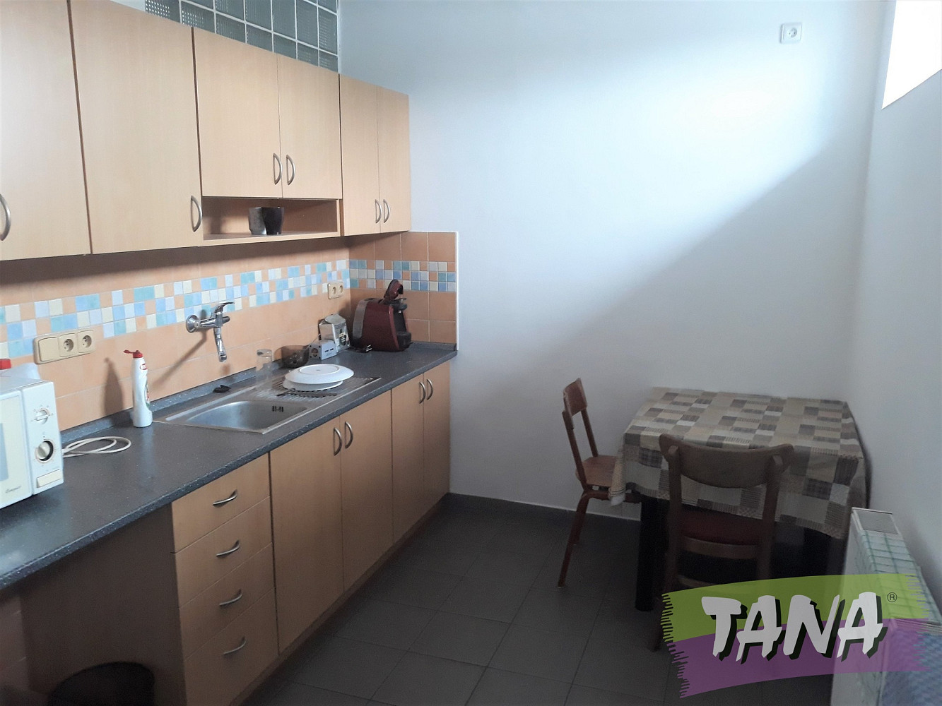Pronájem kanceláře 22 m² – pohled 3
