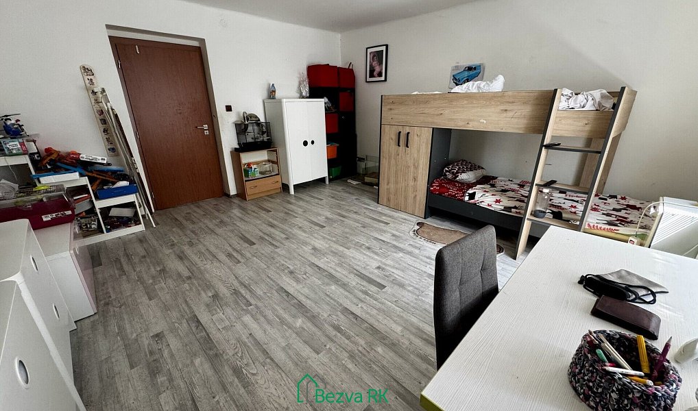 Prodej domu 250 m² s pozemkem 843 m², Nučice – náhled fotky 31