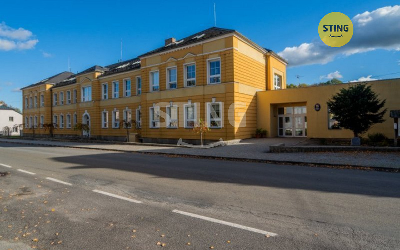 Pronájem bytu 1+1 62 m²