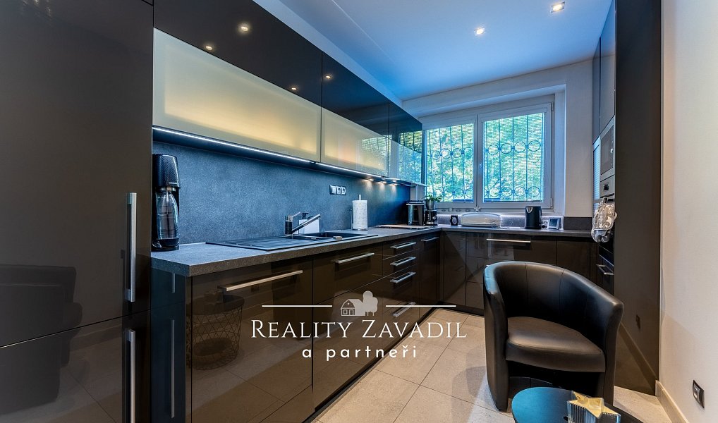 Prodej bytu 3+1 77 m², Praha – náhled fotky 19