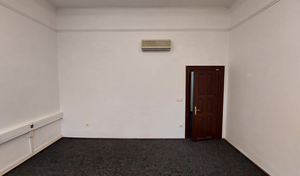 Pronájem kanceláře 31 m², Chrudim – náhled fotky 3