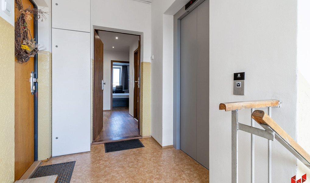 Pronájem bytu 2+kk 46 m², Praha – náhled fotky 12