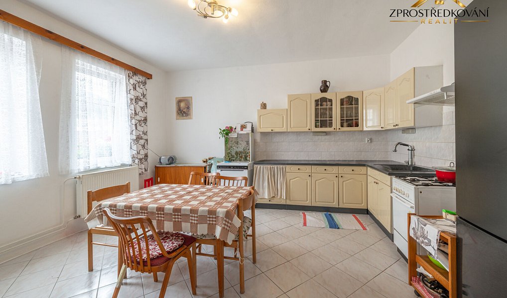 Prodej domu 380 m² s pozemkem 615 m², Kraslice – náhled fotky 15