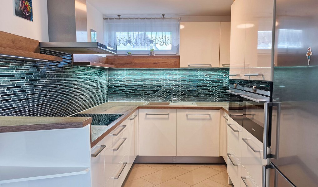 Pronájem bytu 4+1 95 m², Nová Ves – náhled fotky 4