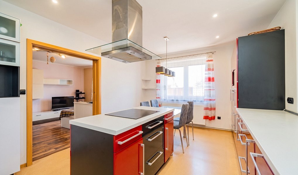 Prodej domu 130 m² s pozemkem 1 444 m², Žáky – náhled fotky 11