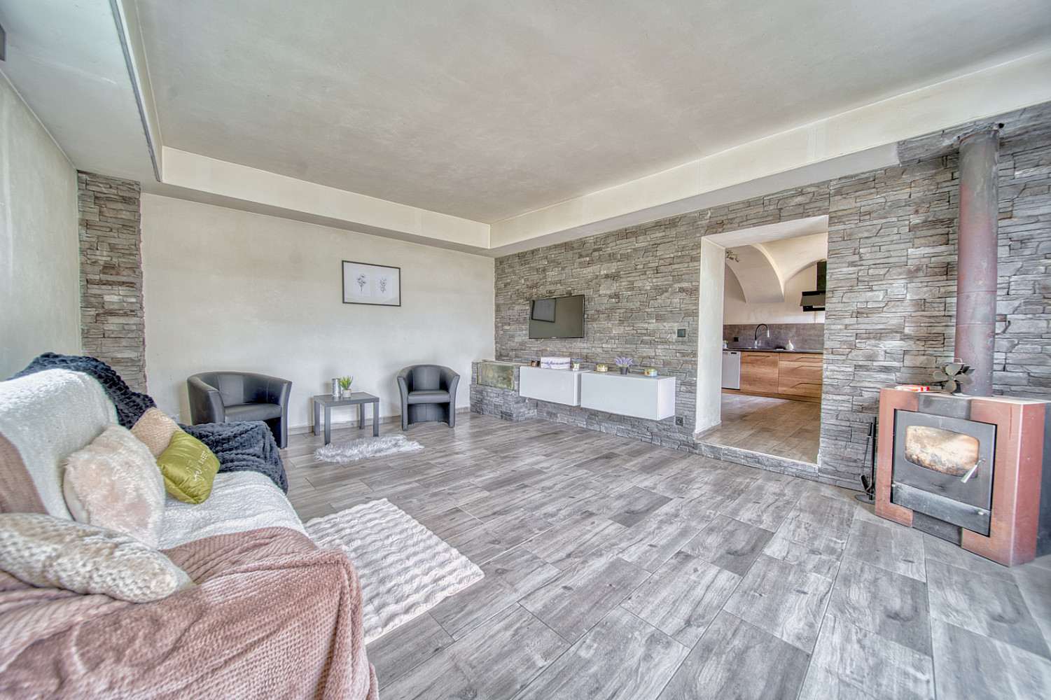 Prodej domu 220 m² s pozemkem 602 m² – fotografie 2