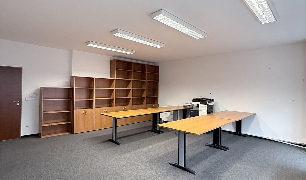 Pronájem kanceláře 38 m², Praha – náhled fotky 2