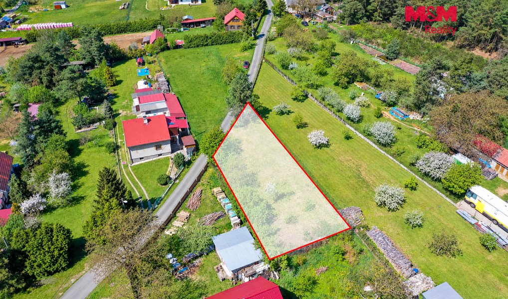 Prodej stavebního pozemku 745 m², Kvášňovice – náhled fotky 6