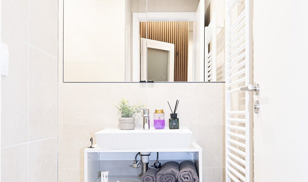 Pronájem bytu 2+kk 50 m², Praha – náhled fotky 20