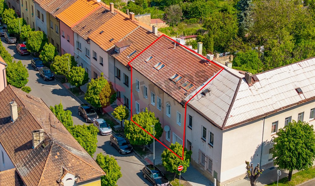 Prodej nájemního domu, činžáku 318 m², Louny – náhled fotky 2
