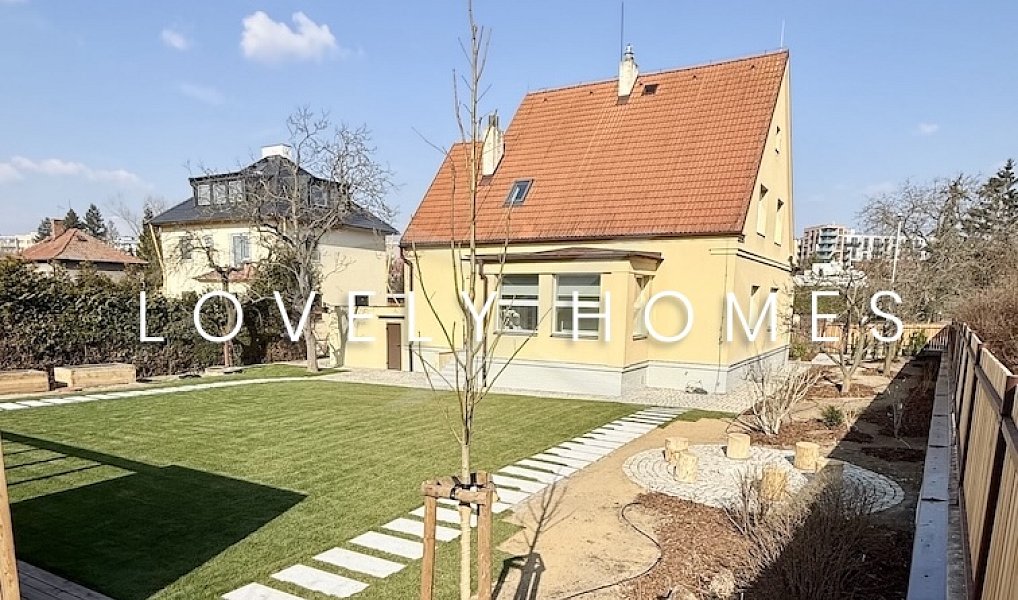 Pronájem domu 256 m² s pozemkem 1 100 m², Praha – náhled fotky 48
