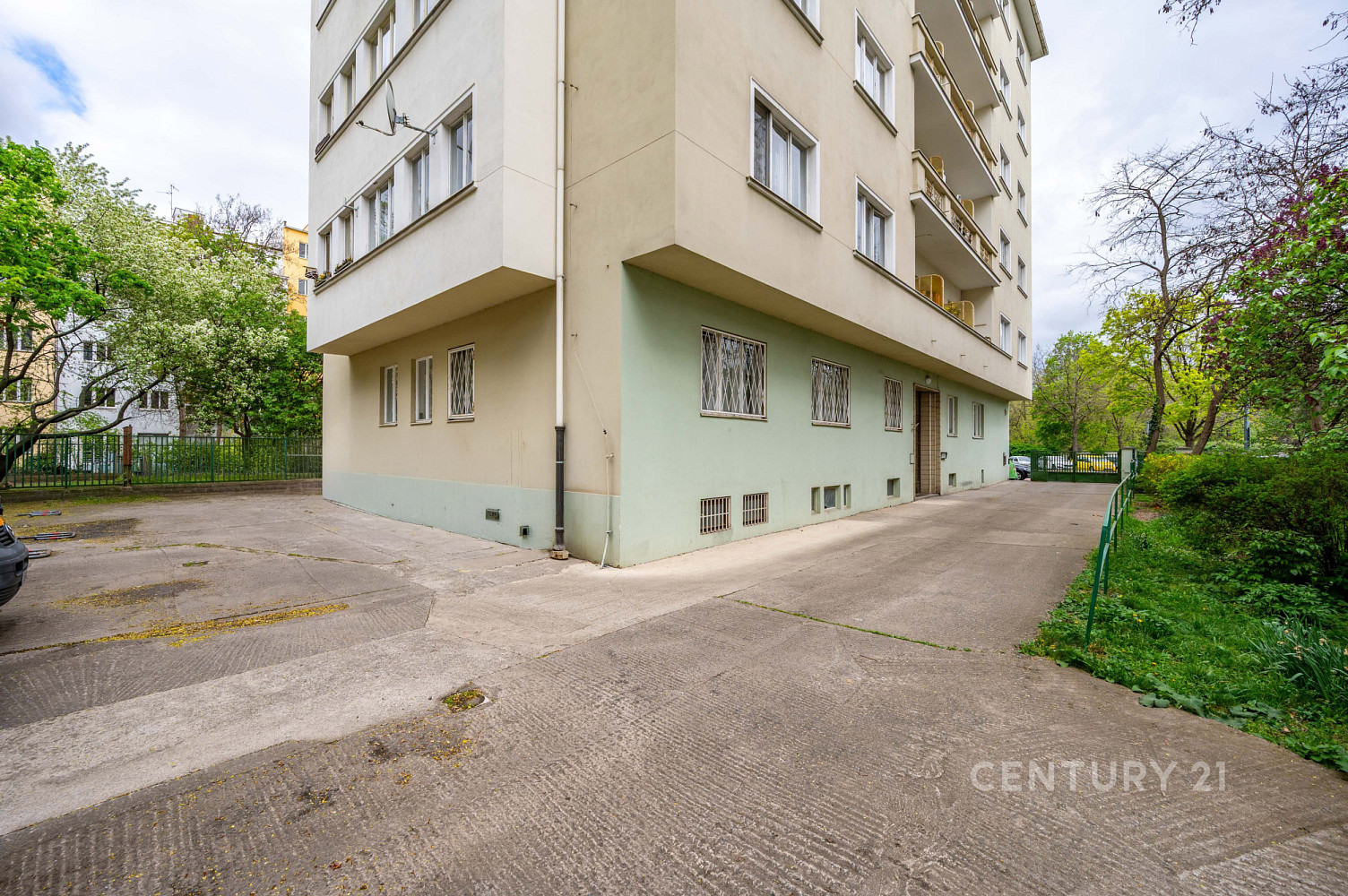 Prodej bytu 2+kk 49 m² — photo 2