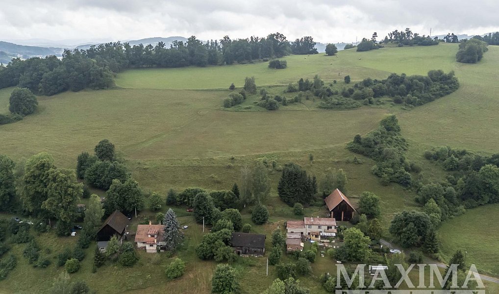 Prodej stavebního pozemku 4 517 m², Slaná – náhled fotky 2