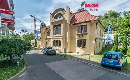 Prodej kanceláře 664 m², Praha 5 - Smíchov