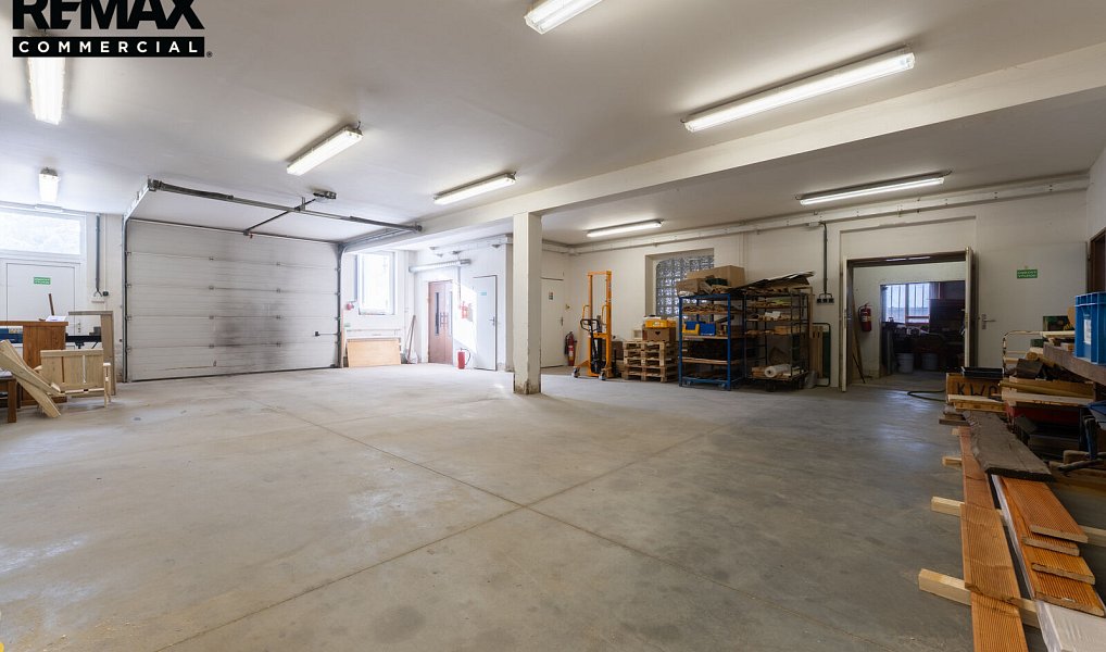Prodej výrobních prostor 1 337 m², Nová Ves v Horách – náhled fotky 16