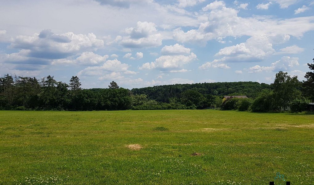 Prodej stavebního pozemku 884 m², Praha – náhled fotky 21