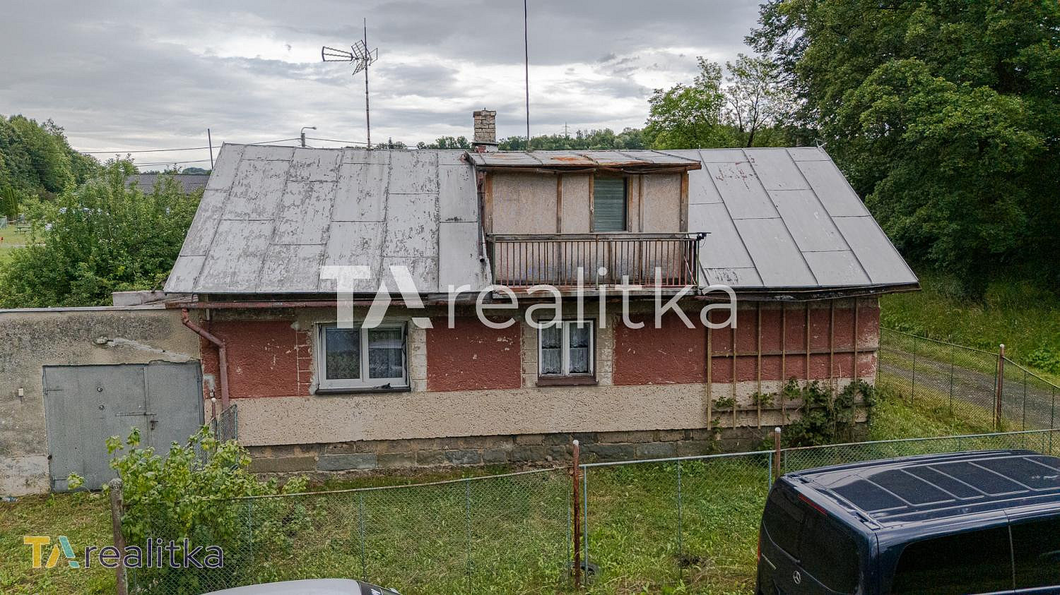 Prodej domu 165 m² s pozemkem 2 021 m²