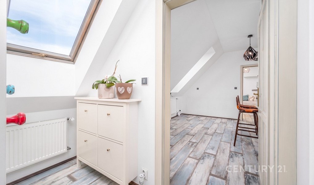 Prodej bytu 2+kk 45 m², Jesenice – náhled fotky 7