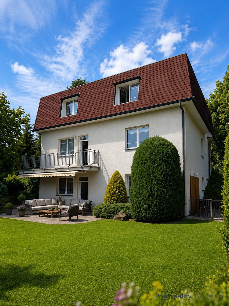 Prodej domu 328 m² s pozemkem 1 000 m² – fotografie 4
